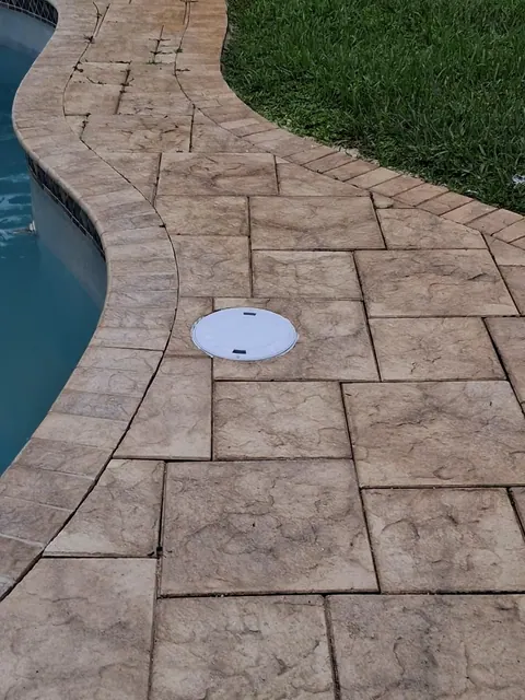 Deck closed, new lid flush.